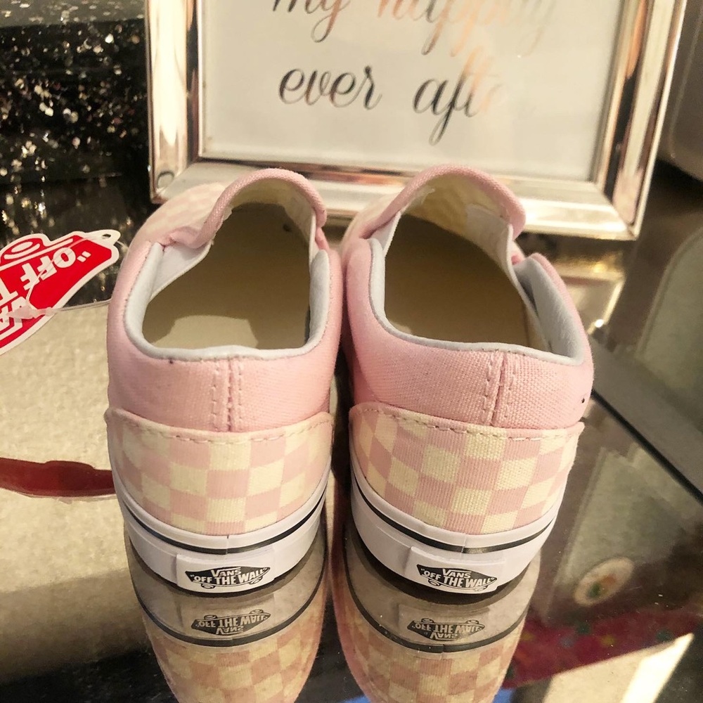 Vans - Picture 3 of 4